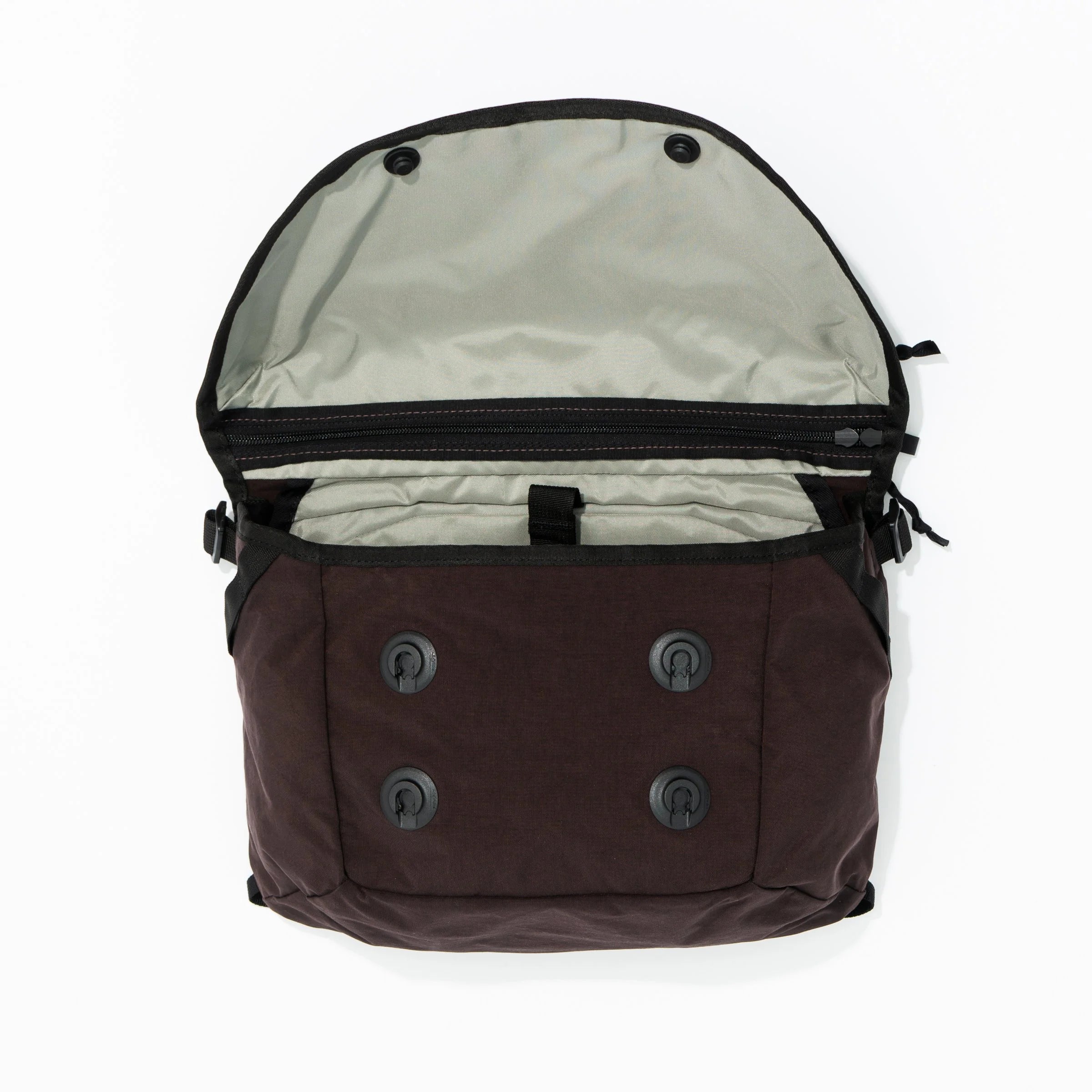 Messenger 9L - Crinkle Nylon
