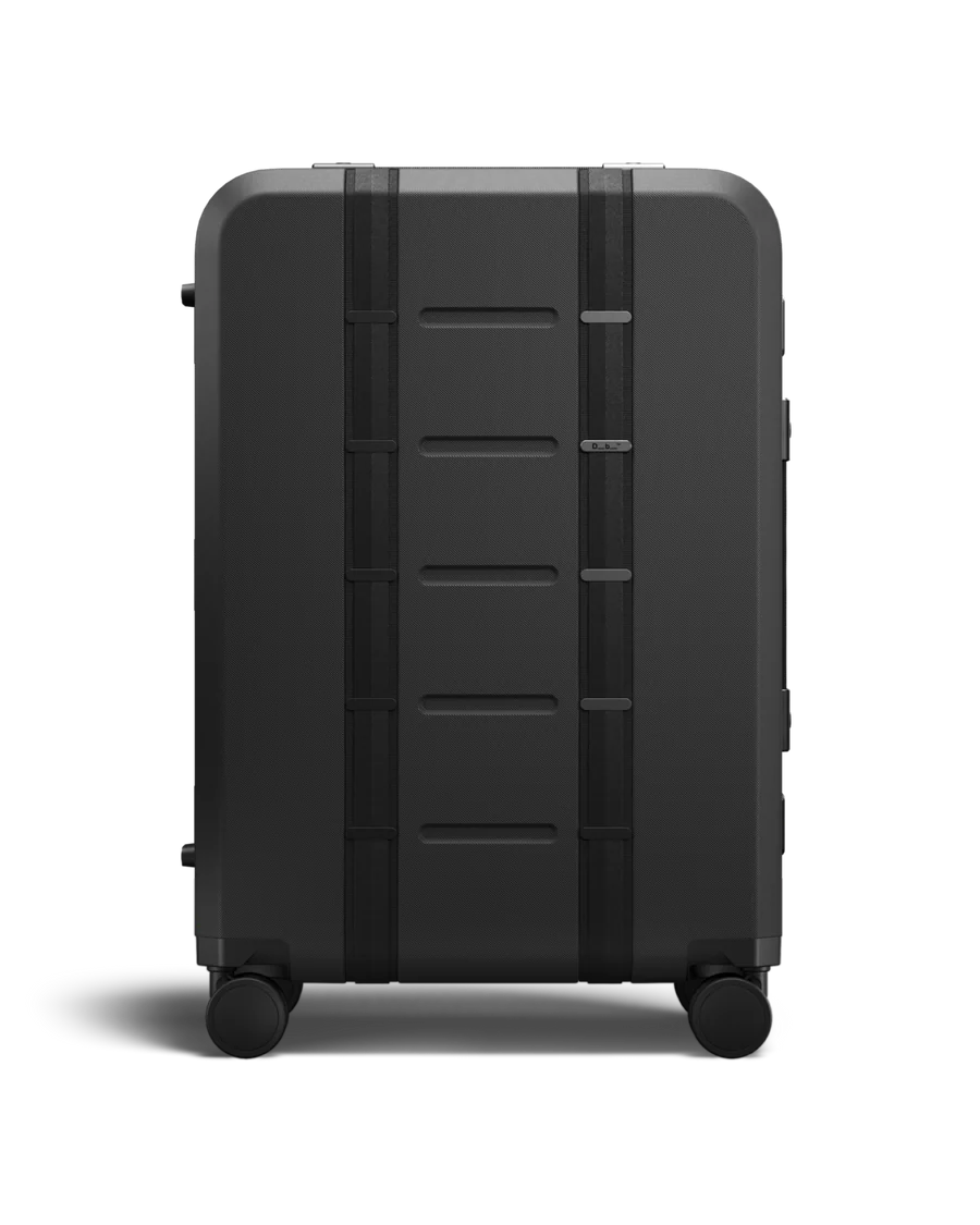 Ramverk Pro Check-in Luggage Medium - 67L