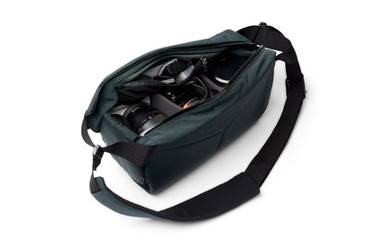Venture Camera Sling 10L