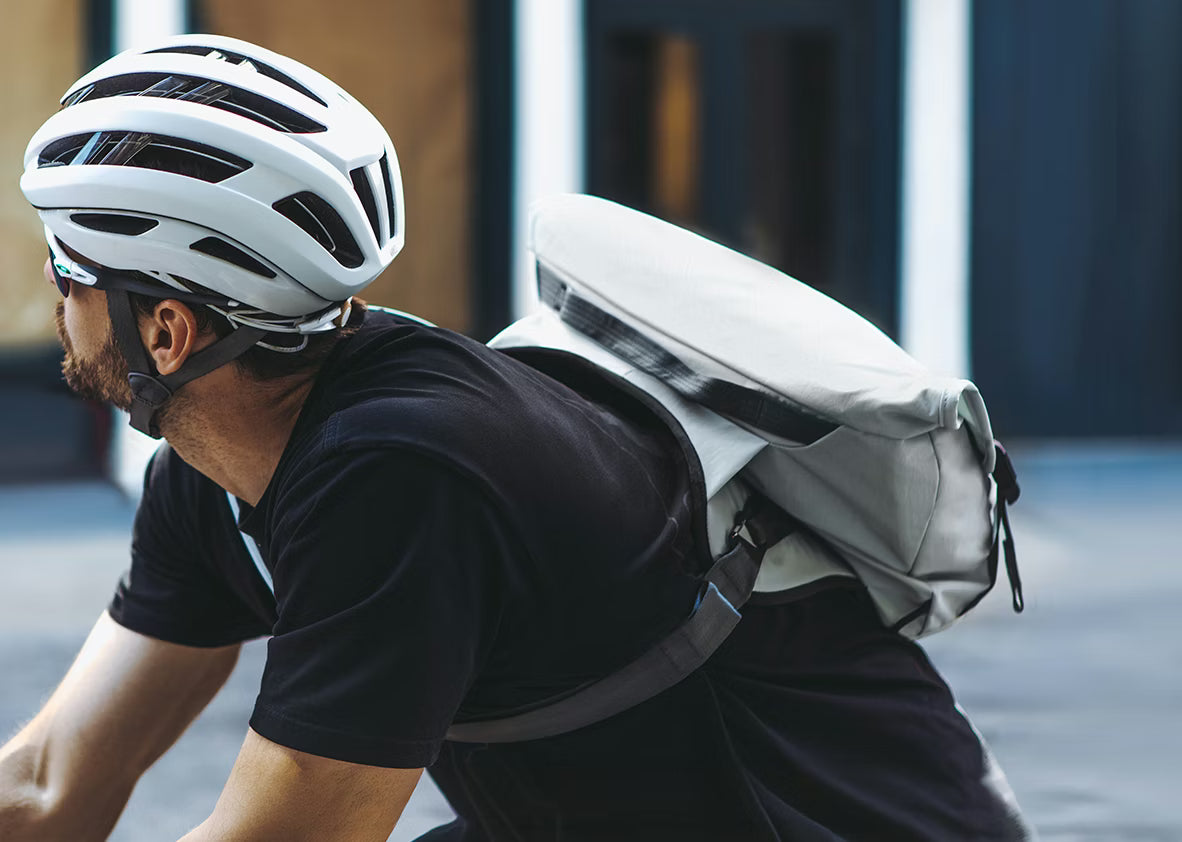 Venture Messenger 14”