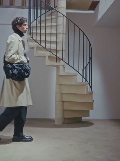 Hyco S Otra Gathered Black